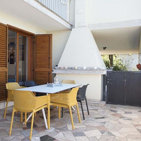 Apartmaji Pri Bosi Nogi Изола Экстерьер фото