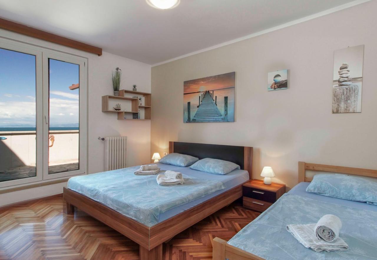 Apartmaji Pri Bosi Nogi Изола Экстерьер фото